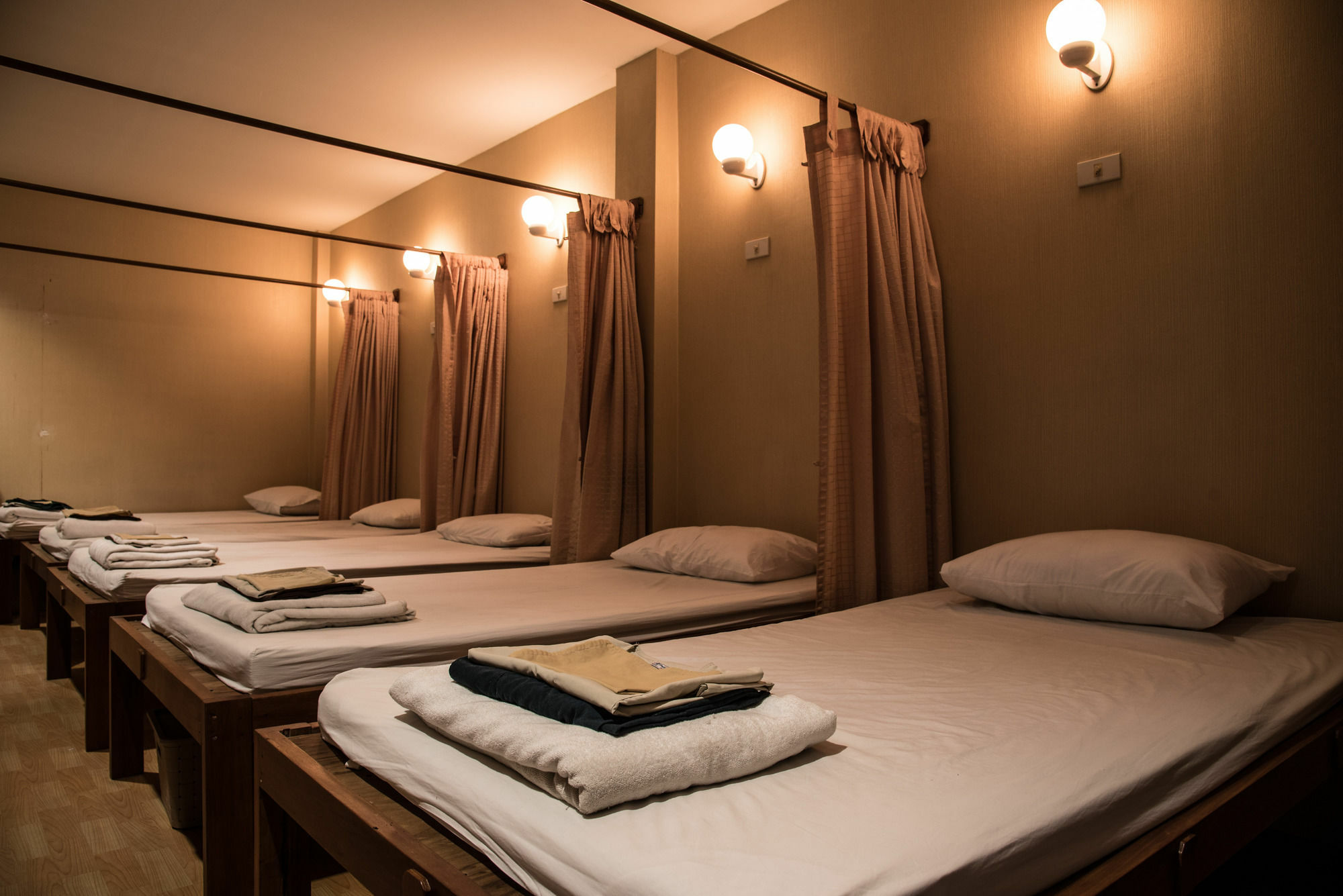 Bed & Body Hostel Bangkok Luaran gambar
