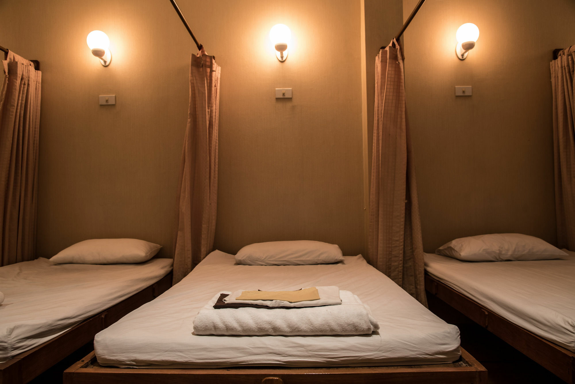 Bed & Body Hostel Bangkok Luaran gambar